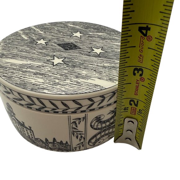 Wedgwood Collectors Society Scrimshaw Trinket Box Peabody Museum Sailor Ship - Picture 10 of 10